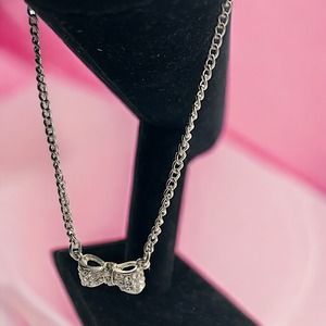 Vintage Rhinestone Bow Silver-Tone 10.5 Inch Chain Bracelet!